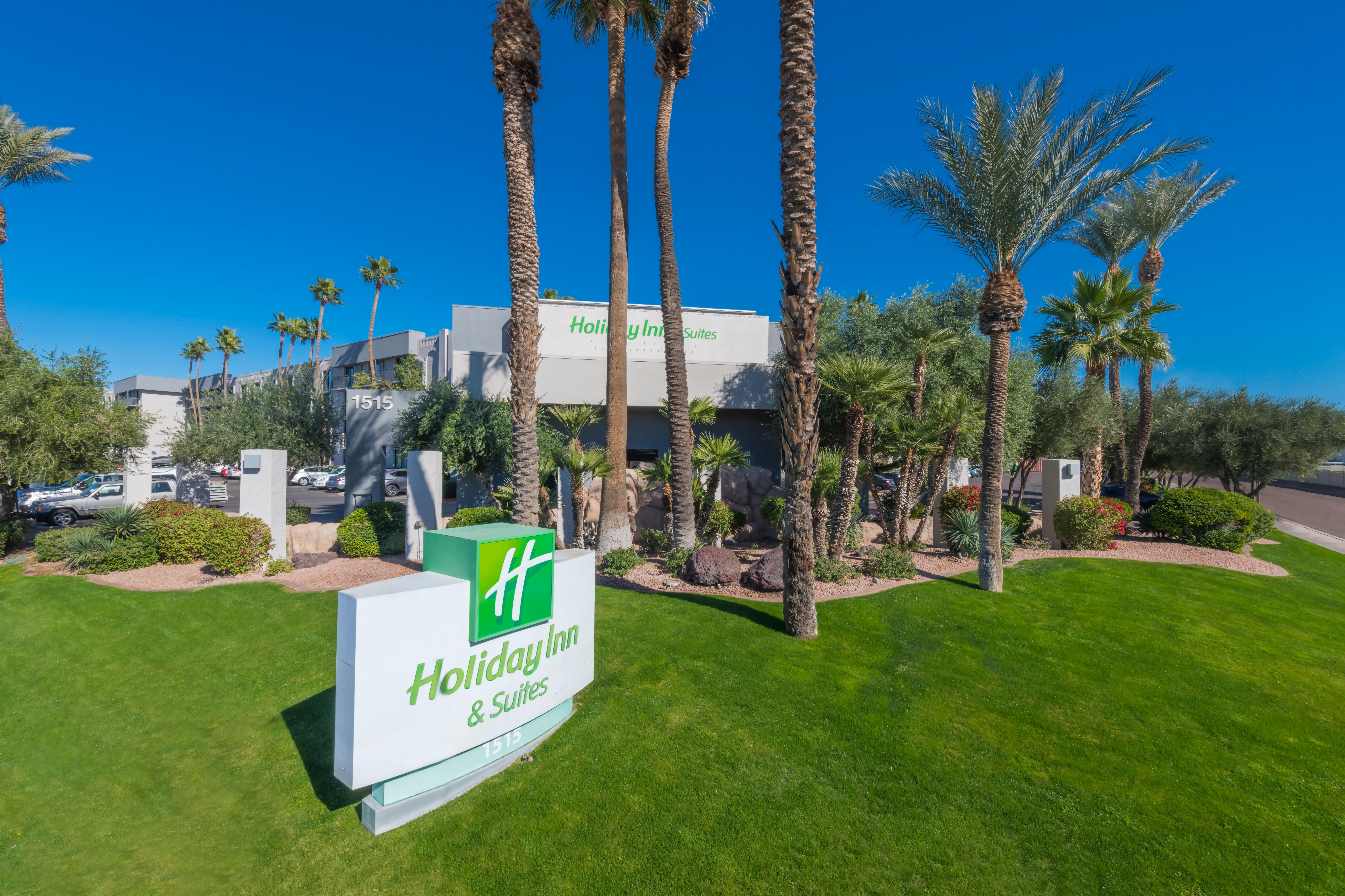 Holiday Inn And Suites Phoenix Airport North By Ihg Exterior foto